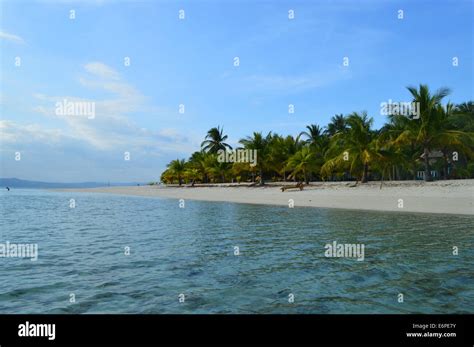 Paradise is just within reach Stock Photo - Alamy