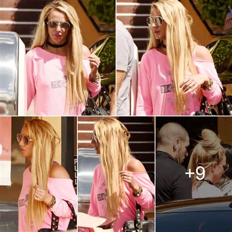 Britney Spears Stuns In Pink Knitwear At A Leather Dye Shop In Calabasas