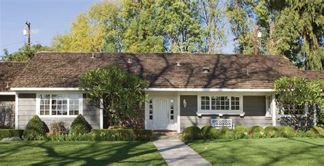 Ranch House Exterior Colours Ideas And Inspiration Behr Canada