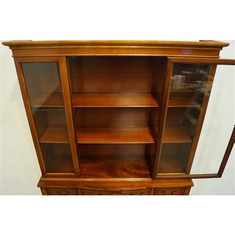 I would like to sell it and would like to know anything i can about it and its worth. 1960s Vintage Mahogany Display China Cabinet | Chairish