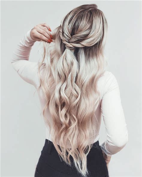 35 pretty prom hairstyles with long hair easy to copy in 2020 nailmon