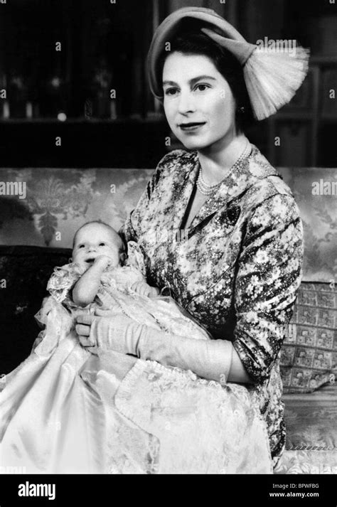 Princess Anne And Queen Elizabeth Ii La Famiglia Reale Britannica Il 10