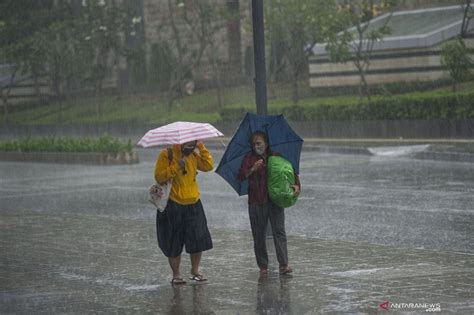 Ciri ciri wanita selingkuh lebih mudah di temukan di bandingkan dengan ciri ciri pria selingkuh. Prakiraan Cuaca Hari Ini: Jakarta Cerah Berawan, Ada Hujan ...