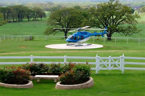 Helicopter On Helipad At Mansion Lone Star Mansion Pinterest