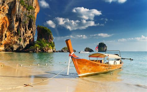 Boat Wallpapers Top Free Boat Backgrounds Wallpaperaccess