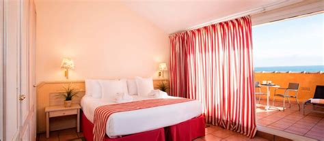 Este es un bonito piso bien situado en zona nueva de malgrat de mar, a 300 m del paseo marítimo. Hôtel Luna Club à Malgrat de Mar en Espagne, Réservez vos ...