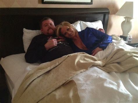 Photos Of Tammy Sunny Sytch Posing In Bed With Fans Pwmania