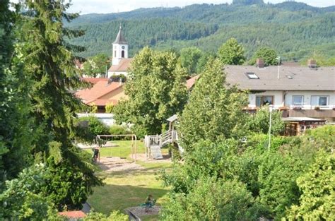 Provisionsfrei oder vom makler dabei variiert der wohnungsmarkt je nach kaltmiete, größe & ausstattung! Ferienwohnung im Südlichen Schwarzwald (am Hochrhein ...