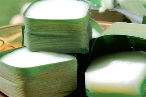 Cara mudah untuk anda belajar buat bekas tepung pelita daripada daun pisang. TEPUNG PELITA DAUN PANDAN | Malaysian dessert, Asian ...