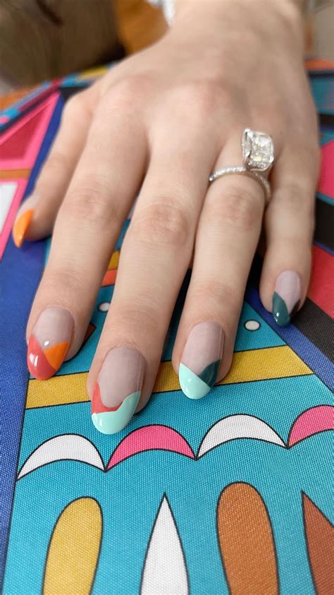 The 29 Best Nail Art Trends For Fall 2021 New Fall Manicure Ideas