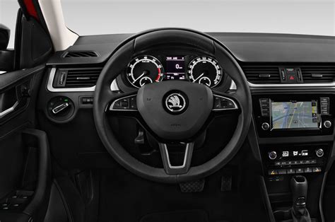 Bildergalerie Skoda Rapid Kombi 2013 2019 Autoplenumat