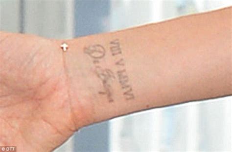 It's not that the sentiment behind her tattoo is fading, it's just that victoria beckham's professional opinion tells her that the fashionable friends she now keeps won't take her seriously as a business woman if she has them strewn upon her body. Victoria Beckham 'undergoing laser treatment to remove ...