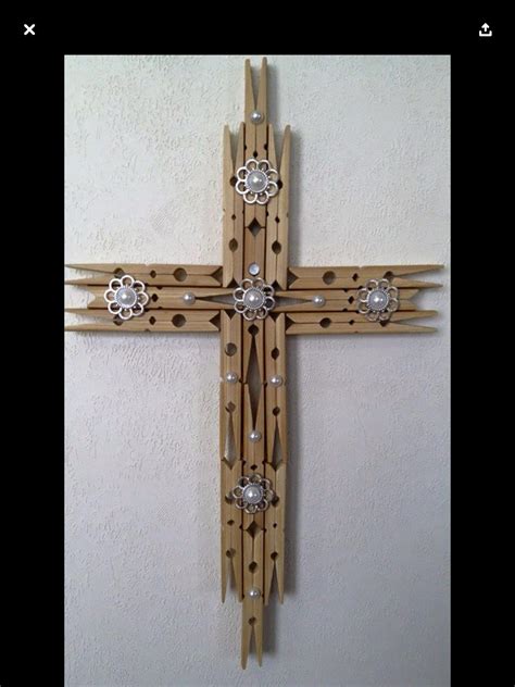 Pin By Jakagr On Horseshoes And Crosses Clothes Pin Crafts Wooden