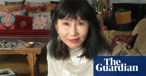 Where The Past Begins By Amy Tan Review The Reluctant Memoirist