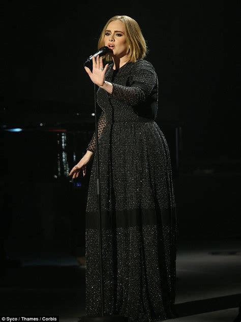Adele Admits She Quit Smoking Because She Feared It Would Eventually Kill Her Daily Mail Online