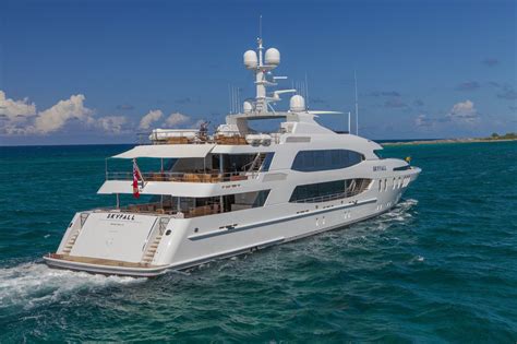 The 5 Largest Yachts At Yachts Miami Beach Curbed Miami
