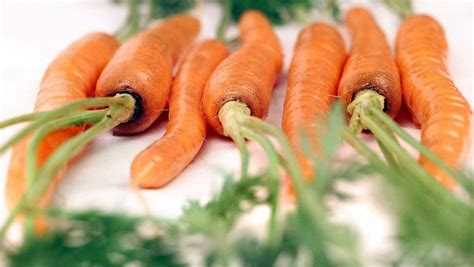 Carrots Help Your Eyesight 5 Vegetable Myths Legends And Lies