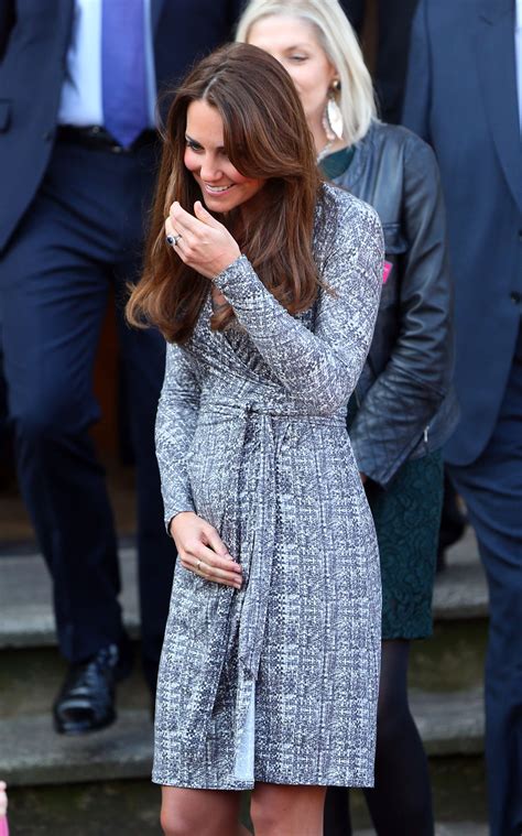 Photos See Pregnant Kate Middletons Baby Bump Glamour