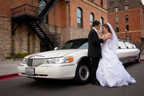 How To Select Wedding Limousine Services Stretch Limousine Hire In
