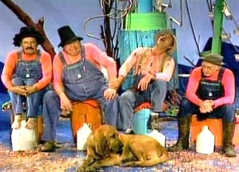 She appeared on many network television shows, but it was an appearance on 'the jonathan winters show' that brought her to the attention of the producers of hee haw in 1969. Hee-Haw | My childhood memories, Hee haw, Funny video clips
