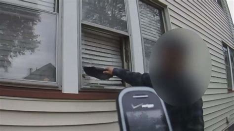 Bodycam Footage Shows Officer Instructing Man To Break Into Ex Girlfriends Home Good Morning