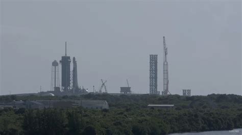 Spacex Rolls Out Falcon 9 Rocket As Starship Work Continues At Pad 39a