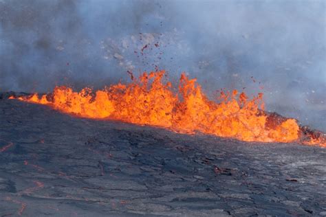 Iceland Volcano Eruption Keflavik Airport On Alert But No Flights