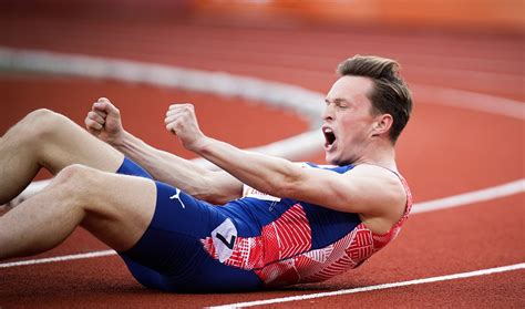 Karsten warholm wins 400m hurdles at world athletics championships in superb breakthrough karsten warholm has announced himself as one of athletics' new powerhouses warholm recorded a magnificent triumph to lift the world 400m hurdles title Warholm wants to go one step further - The Mile High Post