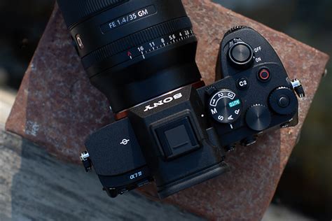 The 3 Best Lenses For The Sony A7 Iv Cartizzle
