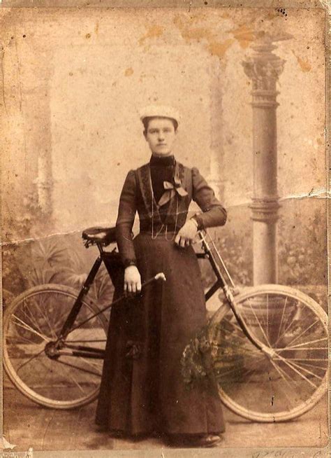 46 Interesting Photos Of Women With Their Bicycles From The 19th