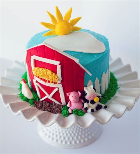 16 Best Smash Cakes To Celebrate Babys First Birthday Farm Animal
