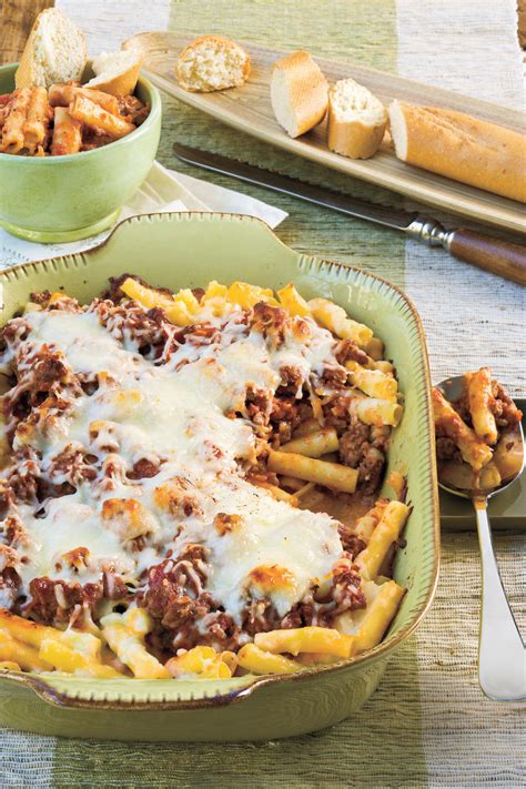 It has to be all about comfort and warmth. 20 Sunday Dinner Ideas With Easy Recipes - Southern Living