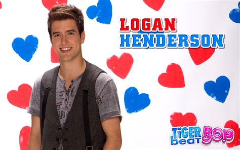 Countdown To The Holidays With Logan Henderson Tigerbeat