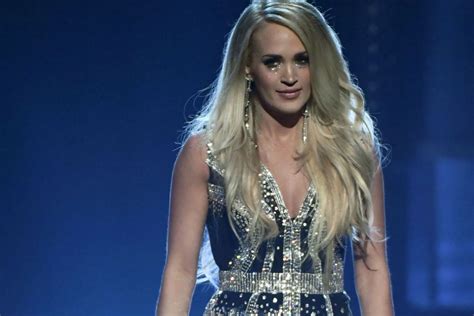 Carrie Underwood Reveals Cry Pretty Track Listing