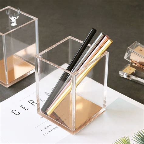 Acrylic Clear Pen Holder With Soft Wooden Non Slip Mat Bottom