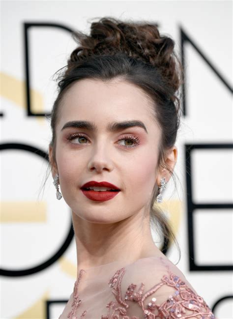 Lily Collins Hair And Makeup At The 2017 Golden Globes Popsugar Beauty