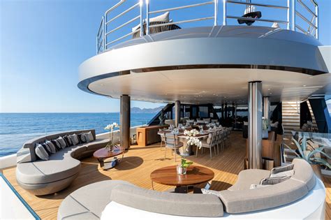 Deck Aft Image Gallery Luxury Yacht Browser By Charterworld Superyacht Charter