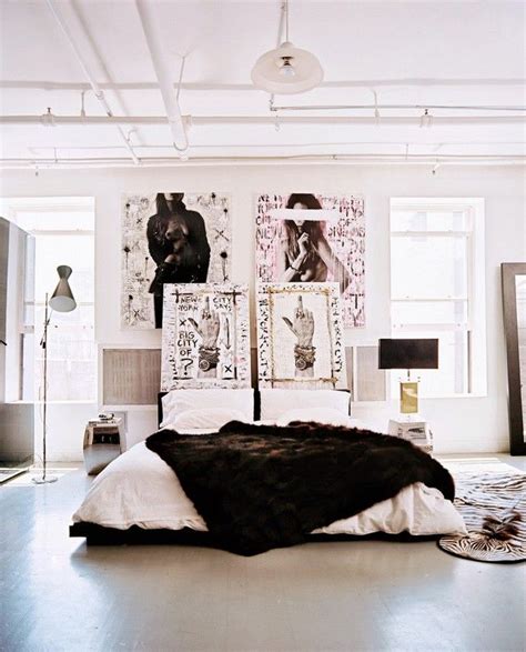 Inside A New York Bachelors Elevated And Edgy Noho Loft Loft Style