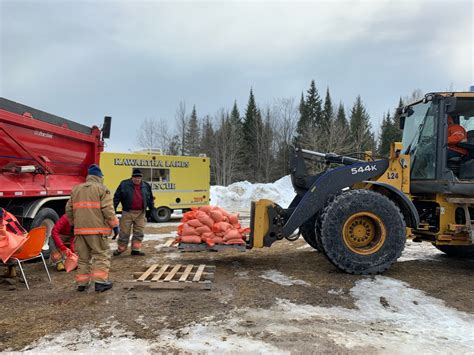 Burnt River Fire Crews Begin Sandbagging In Case Of Spring Flooding