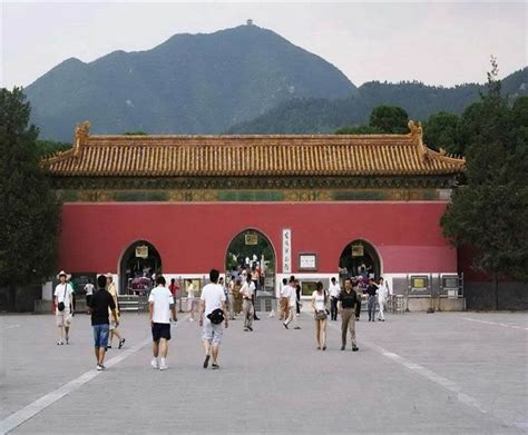 Beijing 1 Day Trip To Badaling Great Wall Underground Palace Dingling