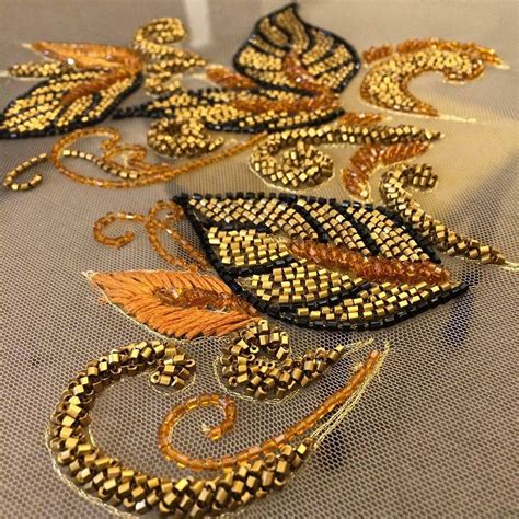 matreshki rf in bu instagram fotoğrafını gör 259 beğenme embroidery fashion beaded