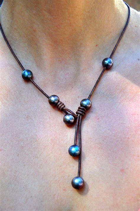 Lederkette Perle Und Leder Halskette Pfau Christine Etsy Cord Jewelry