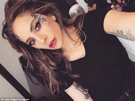 Lady Gaga Shares New Makeup For 2nd Weekend Of Coachella Daily Mail