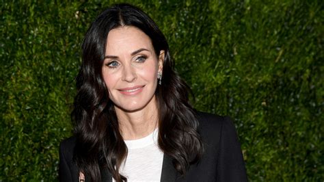 Courteney Cox Says Getting These Injections Made Her Face Look Really Strange Allure