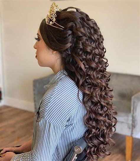 Updo styles have gotten quite famous as quinceanera hairstyles among the girls with all these gowns, dance and accessories to pair it up well. 21 Best Quinceanera Hairstyles for Your Big Day | Page 2 ...