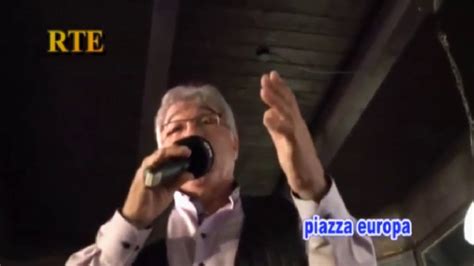 Niente voglio e niente spero ca tenerte sempe a fianco a me! 'O Surdato 'Nnammurato par Domenico Giangiordani - YouTube