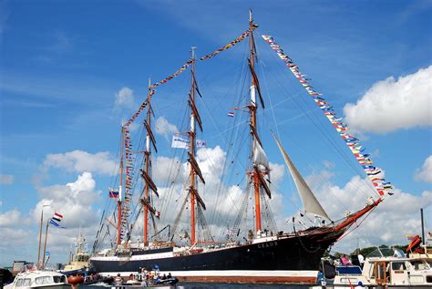 The Sts Sedov Is A 4 Masted Steel Barque That For Almost 80 Years Was