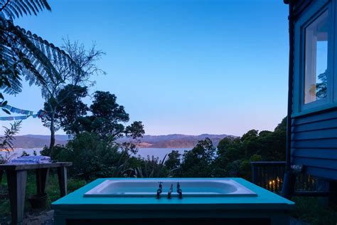New Zealands Best Outdoor Baths And Most Beautiful Tubs Nz Herald