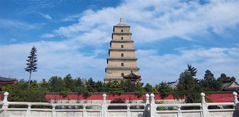 Fornendo ospitalità e comfort, pagoda qujiang giant wild goose fornisce tutto ciò che serve per una vacanza rilassante dopo una lunga settimana di lavoro. Giant Wild Goose Pagoda Tickets, Da Ci'en Temple Admission
