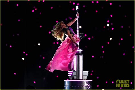 Photo Jennifer Lopez Pole Dance Super Bowl Halftime Show 07 Photo 4428672 Just Jared